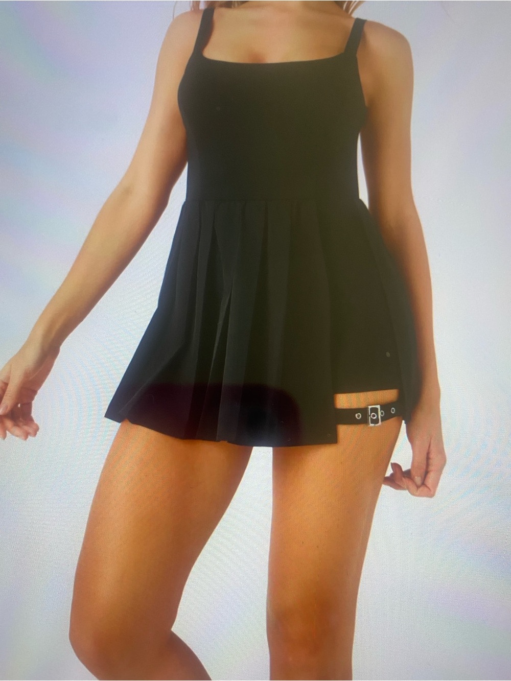 LARGE.  HALARA BREEZEFUL PLEATED BUCKLE 2 IN 1 MINI EASY PEEZY ACTIVE DRESS